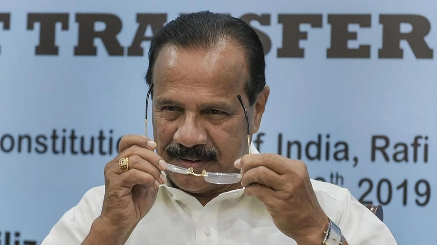 <div class="paragraphs"><p>D V Sadananda Gowda. </p></div>