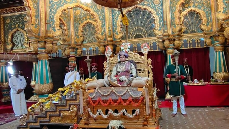<div class="paragraphs"><p>Yaduveer Krishnadatta Chamaraja Wadiyar sits on the throne during his durbaar. </p></div>