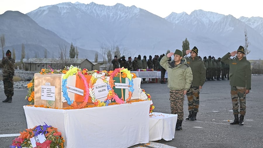 <div class="paragraphs"><p>All ranks of Fire and Fury Corps giving their salute.</p></div>