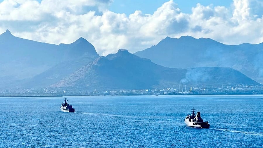 <div class="paragraphs"><p>Indian Naval Ship Sharda docks in Port Louis Harbour today to commemorate the 189th Aapravasi Diwas</p></div>