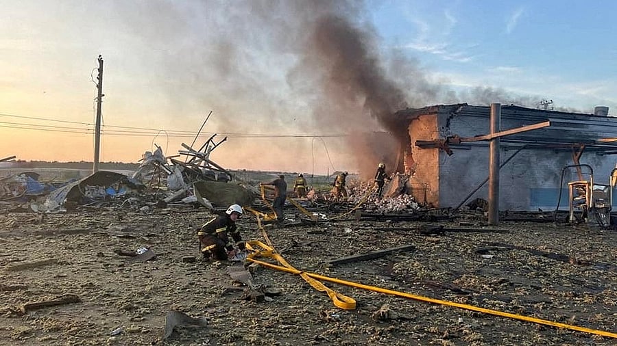 <div class="paragraphs"><p>Representative image of a missile attack/</p></div>