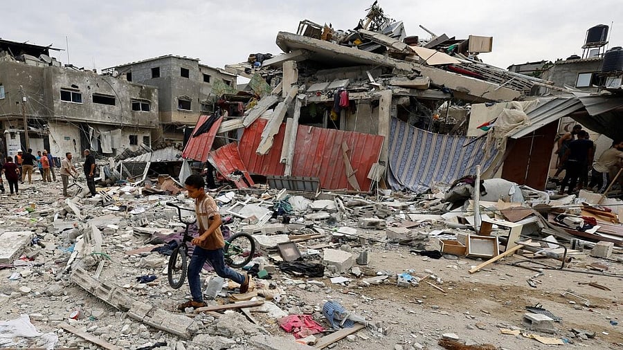 <div class="paragraphs"><p>Site of an Israeli air strike on a house in Khan Younis</p><p></p></div>