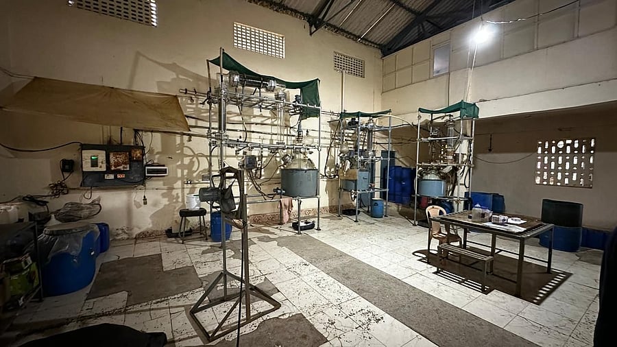<div class="paragraphs"><p>The factory set up in Paithan MIDC (Maharashtra Industrial Development Corporation) named "Mahalakshmi Industries" was found to be involved in manufacturing mephedrone and ketamine.</p></div>