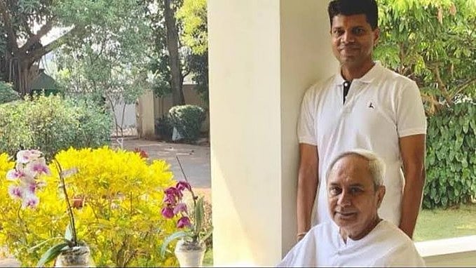 <div class="paragraphs"><p>IAS officer V K Pandian with Odisha CM r Naveen Patnaik.</p></div>