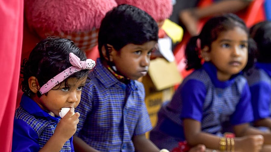 <div class="paragraphs"><p>Representative image of children.</p></div>