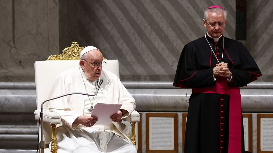 <div class="paragraphs"><p>Pope Francis leads a prayer service for peace in St. Peter's Basilica at the Vatican, October 27, 2023.</p></div>