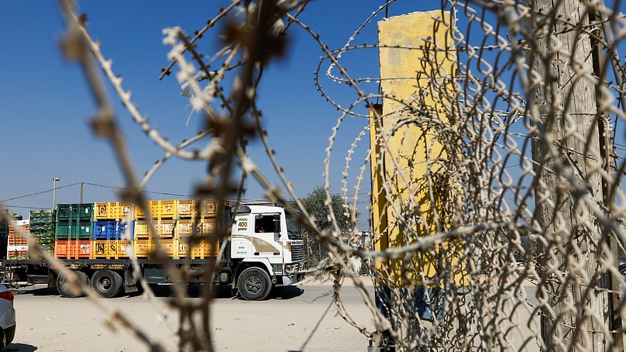 <div class="paragraphs"><p>Rafah crossing</p></div>