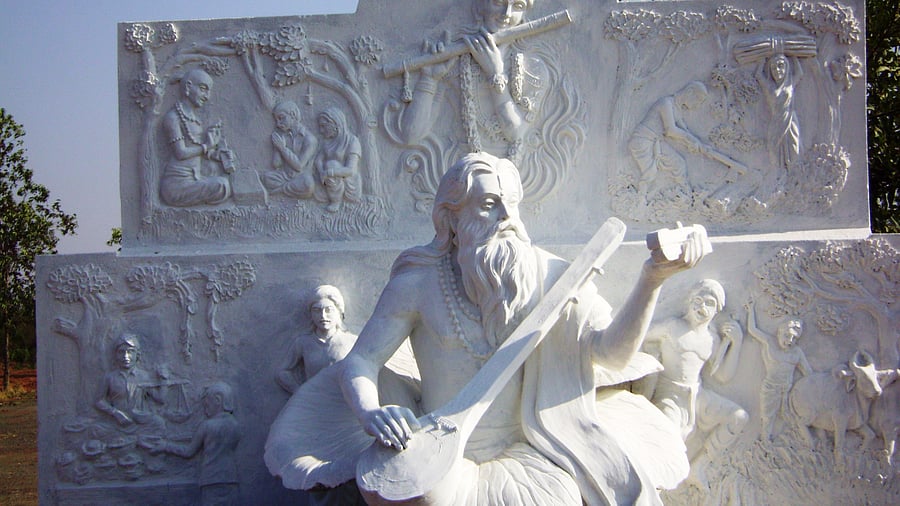 <div class="paragraphs"><p>One of the statue installations at the Kaginele Kanaka Guru Peetha; (top) A golden-hued statue of the saint and poet in Kaginele in Haveri district.</p></div>