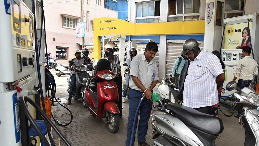 <div class="paragraphs"><p>File Photo: States governments are opposing centre's plan to bring fuel under GST ambit: FM</p></div>