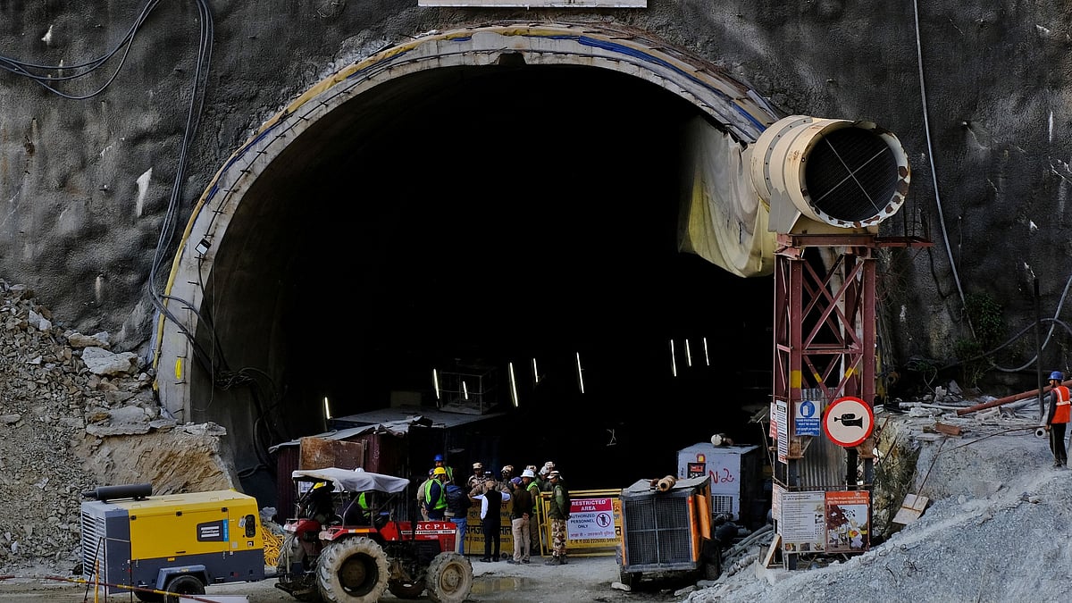 Uttarakhand tunnel collapse: Former Union minister Vijay Goel performs ...