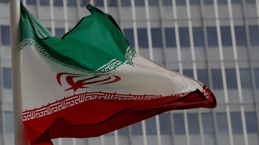 <div class="paragraphs"><p>The national flag of Iran.</p></div>