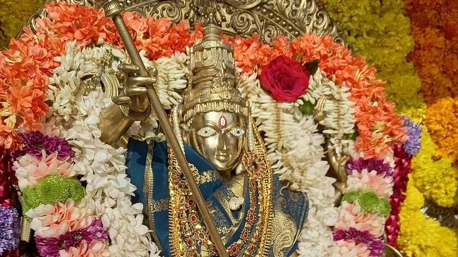 <div class="paragraphs"><p>Idol of Goddess Chamundeshwari.</p></div>