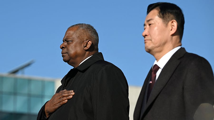 <div class="paragraphs"><p>US Secretary of Defense Lloyd Austin and South Korean Defence Minister Shin Won-sik attend a welcome ceremony before their annual security meeting at the Defence Ministry in Seoul, South Korea on November 13, 2023.   </p></div>