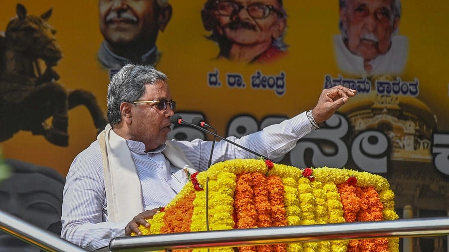 <div class="paragraphs"><p>Siddaramaiah addresses the&nbsp;Karnataka Rajyotsava celebration at the Kanteerava Stadium in Bengaluru on Wednesday.&nbsp;</p></div>