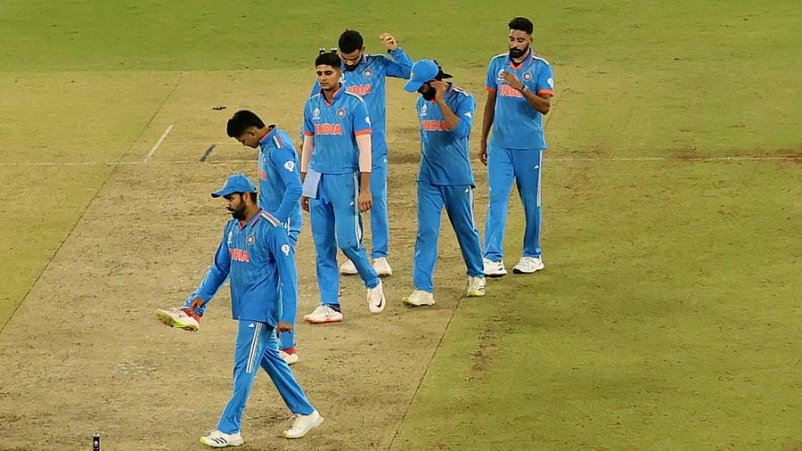 <div class="paragraphs"><p> ICC Cricket World Cup 2023 - Final - India v Australia - Narendra Modi Stadium, Ahmedabad, India - November 19, 2023 India players look dejected after losing the ICC Cricket World Cup final </p></div>