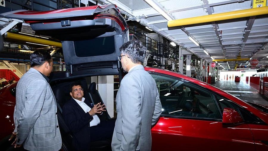 <div class="paragraphs"><p>Commerce and Industry Minister Piyush Goyal&nbsp;visits Tesla's manufacturing facility in California, November 14, 2023.</p></div>