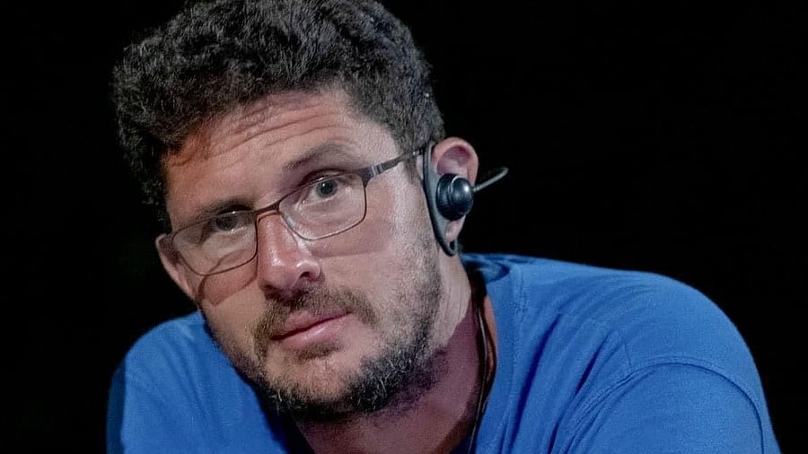 <div class="paragraphs"><p>Matan Meir. </p></div>