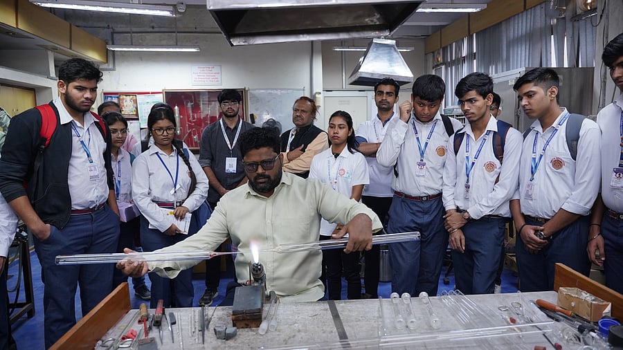 <div class="paragraphs"><p>IIT open house</p></div>