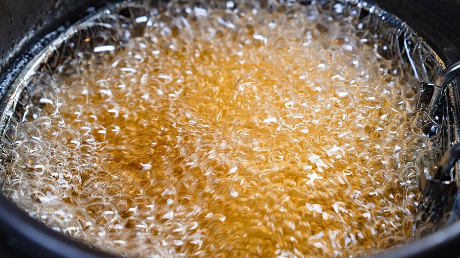 <div class="paragraphs"><p>Representative image of boiling oil.</p></div>