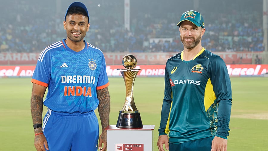 <div class="paragraphs"><p>Indian skipper Suryakumar Yadav with Australian skipper Matthew Wade</p></div>