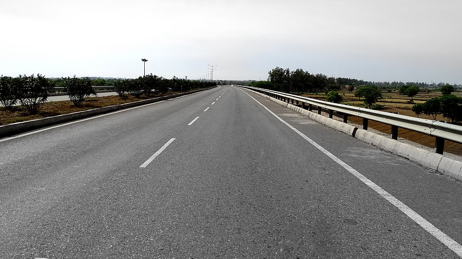 <div class="paragraphs"><p>Representative image of a national highway. </p></div>