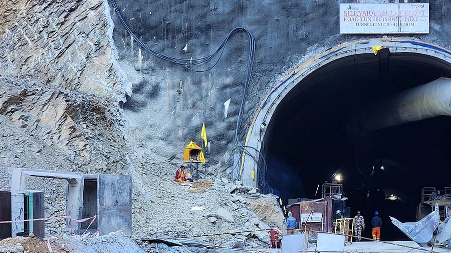 <div class="paragraphs"><p>The entrance of the tunnel where workers are trapped after a portion  collapsed in Uttarkashi in Uttarakhand. </p></div>