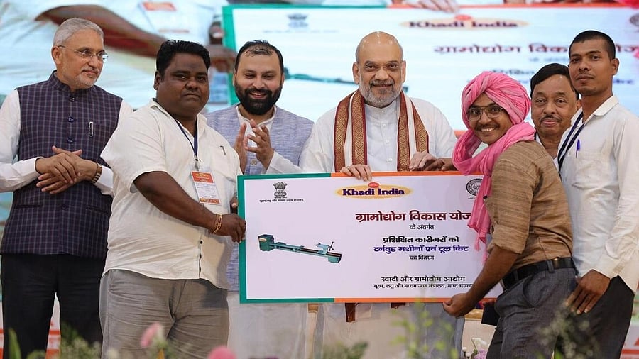 <div class="paragraphs"><p>Union Home Minister Amit Shah with Union Minister for Micro Small and Medium Enterprises Narayan Rane during the inauguration of the 'Mati Kala Mahotsav' organised to promote Khadi products and Khadi Village Industries across the country, in Ahmedabad. </p></div>