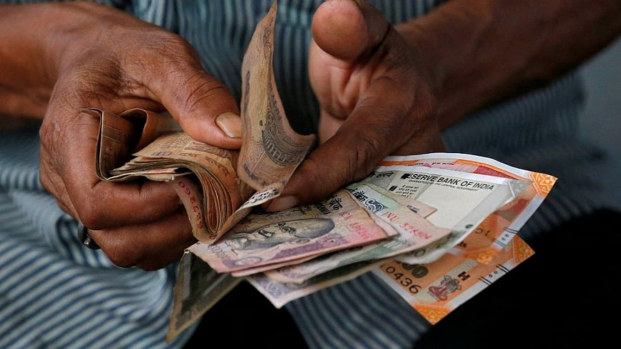 <div class="paragraphs"><p>On Thursday, the rupee had settled at 74.92 against the US currency. </p></div>