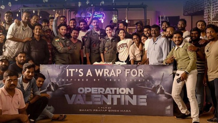<div class="paragraphs"><p>Varun Tej and Manushi Chhillar on the sets of <em>Operation Valentine.</em></p></div>