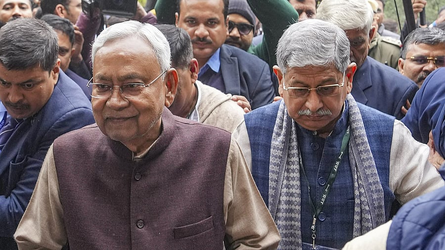 <div class="paragraphs"><p>Nitish Kumar and Lalan Singh.</p></div>