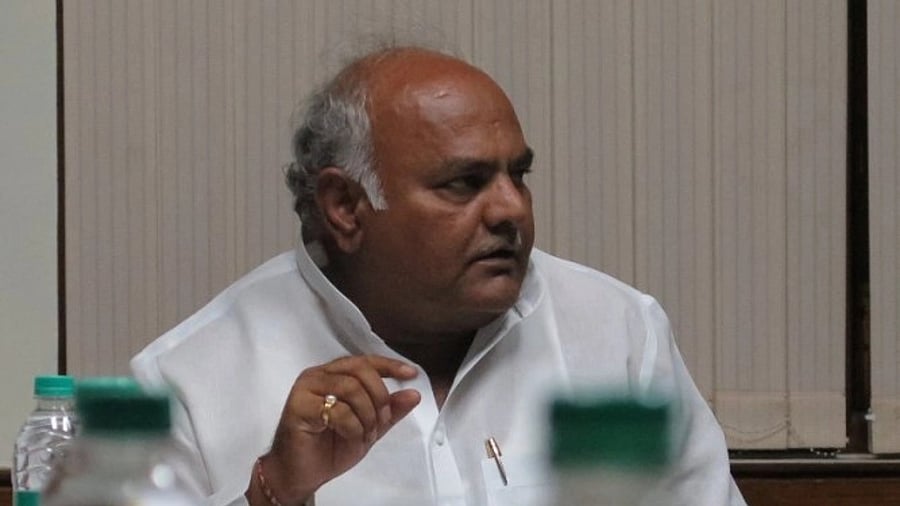 <div class="paragraphs"><p>Cabinet Minister Shivanand Patil. </p></div>