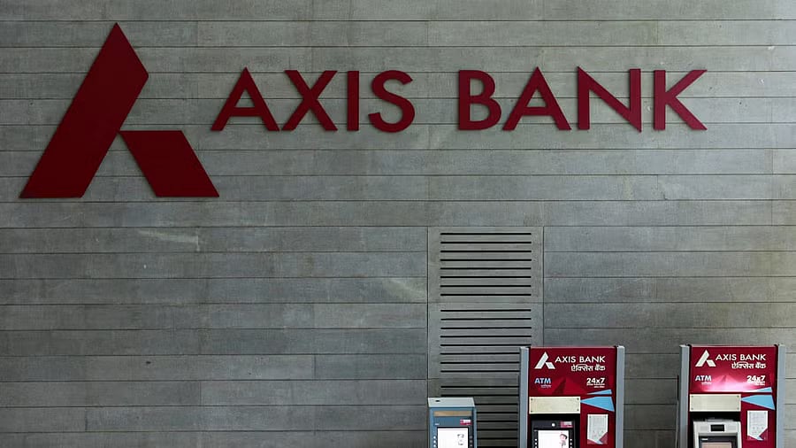 <div class="paragraphs"><p>Axis bank</p></div>