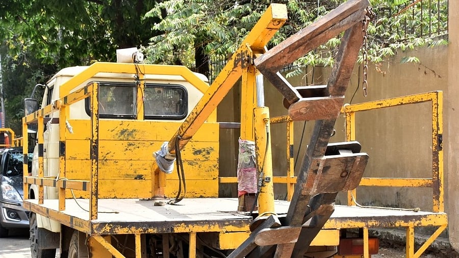 <div class="paragraphs"><p>Representative photo of a tow truck.</p></div>