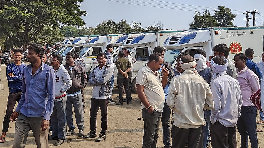 <div class="paragraphs"><p>Workers and locals outside a manufacturing unit of Solar Industries after a blast occurred at the factory, at Bazargaon near Nagpur, Sunday, Dec. 17, 2023</p></div>