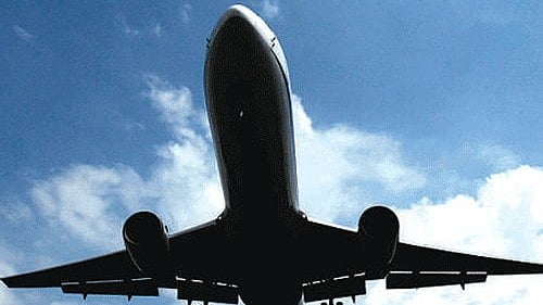 <div class="paragraphs"><p>Representative image of a plane.</p></div>