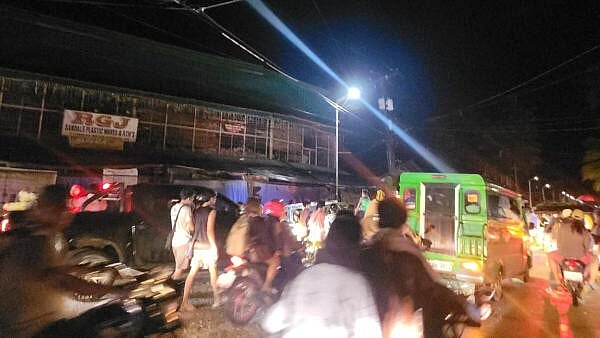 <div class="paragraphs"><p>Aftermath of the 7.4 quake that hit Philippines.</p></div>