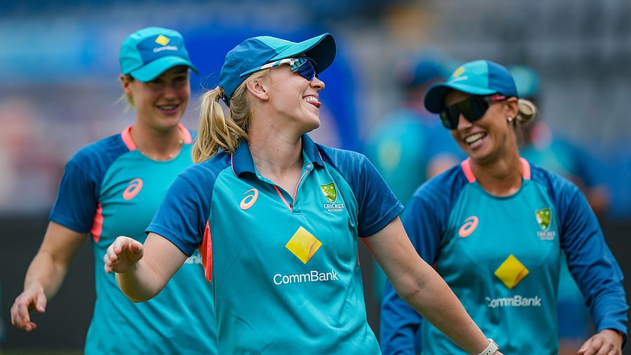 <div class="paragraphs"><p>Australia Women's Kim Garth and others during a practice session ahead of the one-off cricket Test match between India Women and Australia Women at the Wankhede Stadium.</p></div>