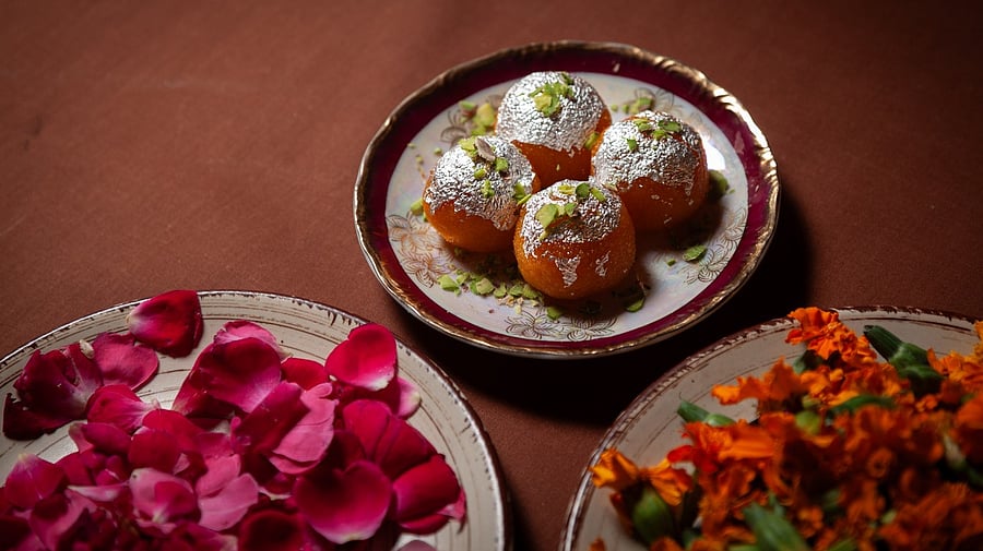 <div class="paragraphs"><p>Representative image showing 'prasad'.</p></div>