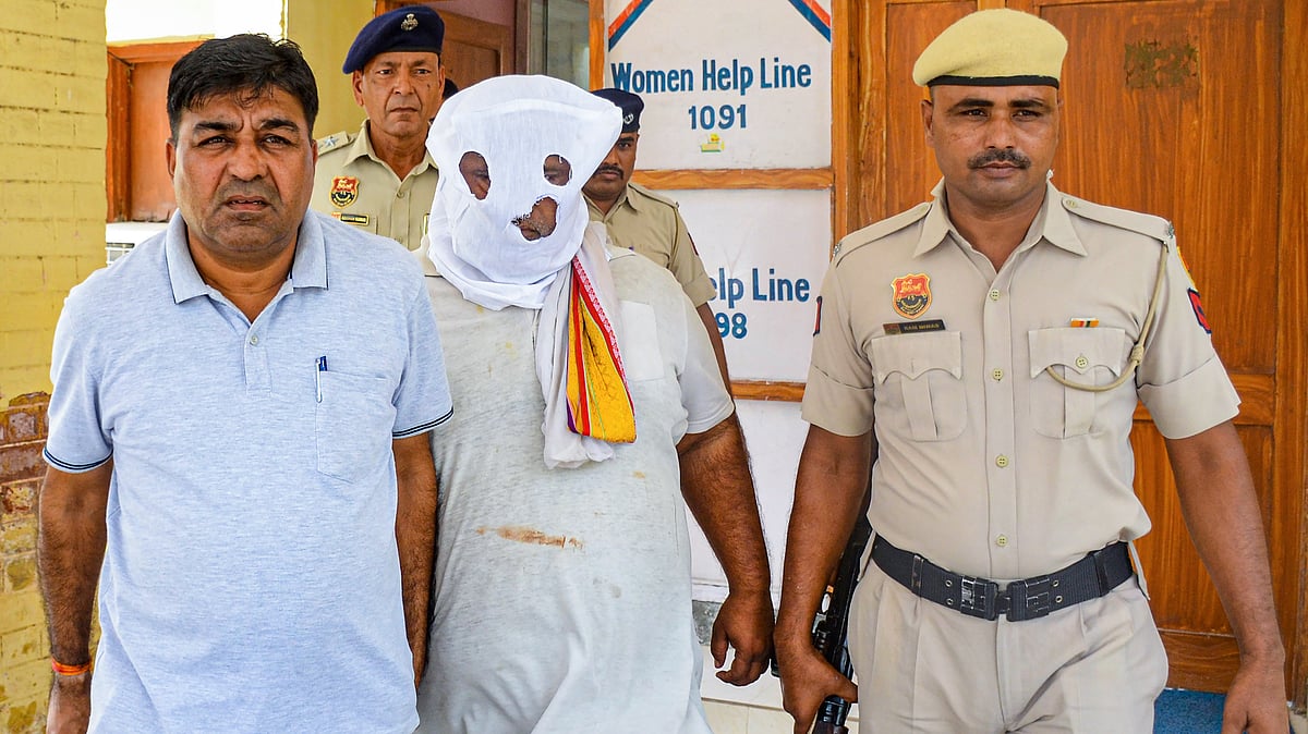 haryana-cow-vigilante-bittu-bajrangi-held-for-beating-up-man-let-out