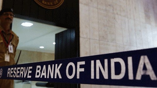 <div class="paragraphs"><p>The Reserve Bank of India on said it will conduct a special 7 day VRR auction on Dec 15, 2023 instead of usual 14 day VRRR auction. </p></div>