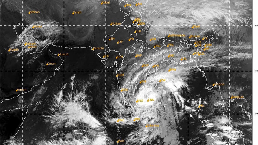 <div class="paragraphs"><p>Satellite image taken between 06:00 pm and 06:26 pm IST shows the location of Cyclone Michaung in the Bay of Bengal, on Monday, Dec. 4, 2023.</p></div>