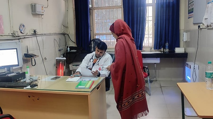 <div class="paragraphs"><p>Doctors&nbsp;resumed emergency duties after they were assured that a meeting will be arranged between the health minister and representatives of the Haryana Civil Medical Services Association.</p></div>