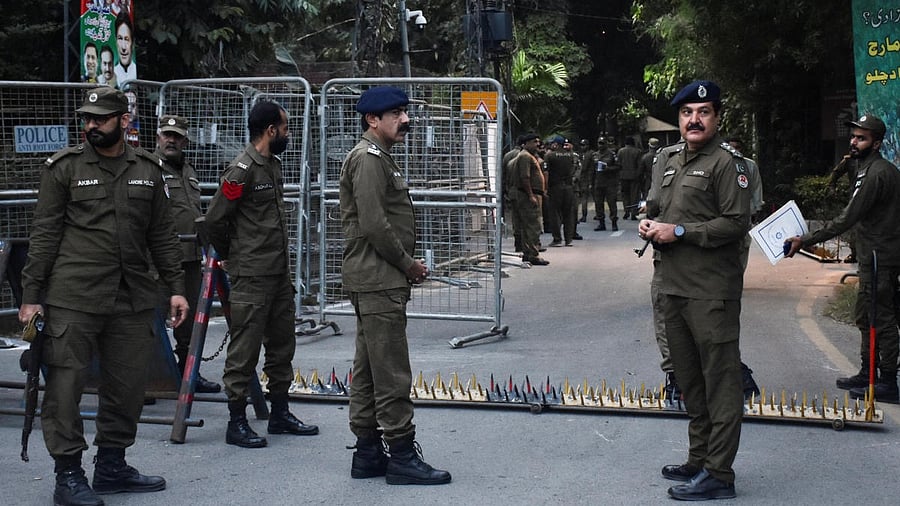 <div class="paragraphs"><p>File photo of Pakistan police officers. </p></div>