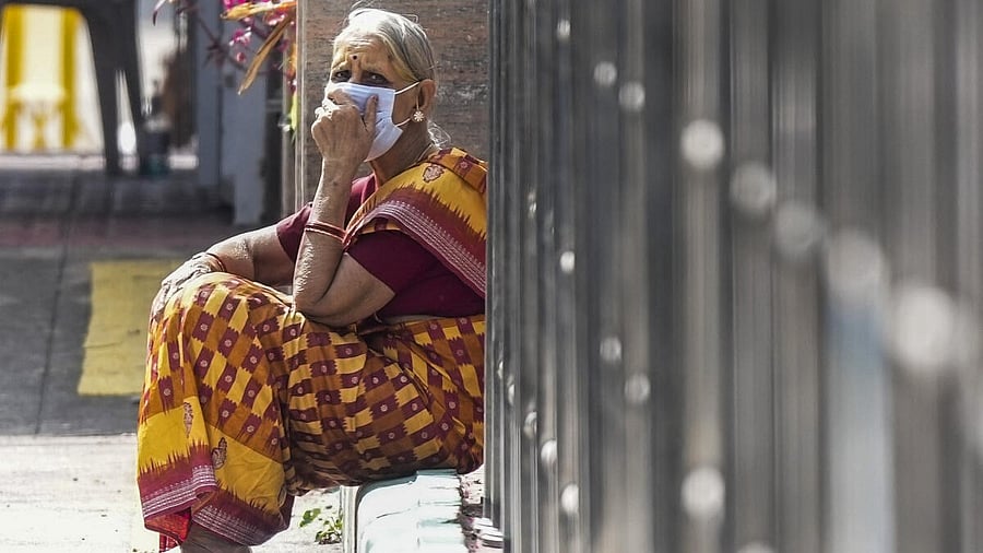 <div class="paragraphs"><p>Members of low-income groups without health insurance were seen as depending more on bus services and multiple transport modes or delaying hospital visits. (Representative image)</p></div>