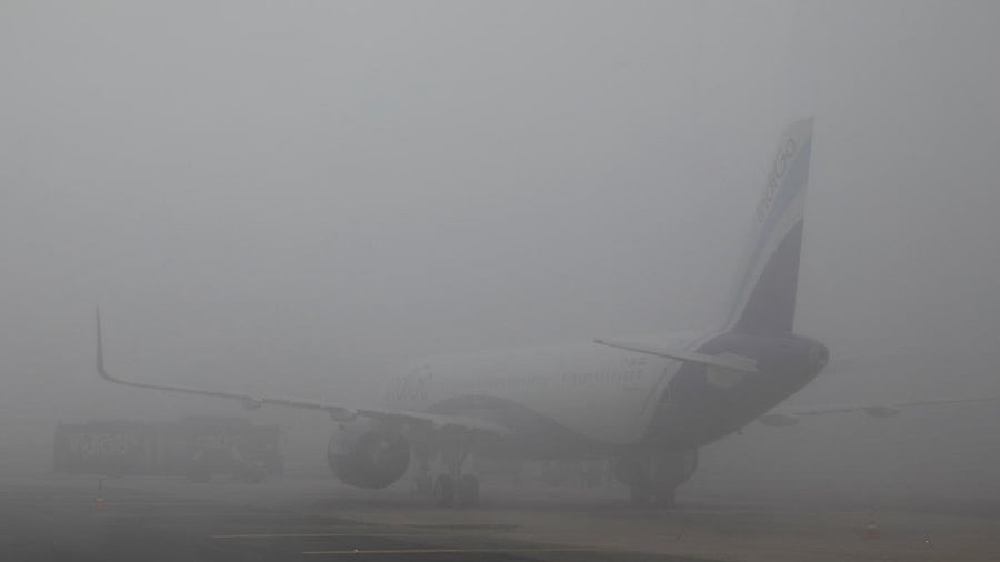 <div class="paragraphs"><p>The flights were diverted between 6 am and 9 am.</p></div>