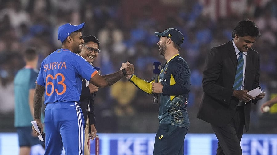 <div class="paragraphs"><p>Indian captain Suryakumar Yadav and Australian captain Matthew Wade at the toss before the fourth T20I match between India and Australia, at Shaheed Veer Narayan Singh International Cricket Stadium, in Raipur, Friday, Dec. 1, 2023.</p></div>