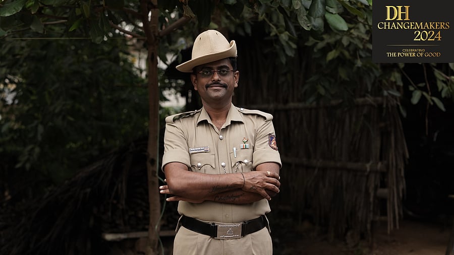 <div class="paragraphs"><p>Karabasappa Gondi</p></div>