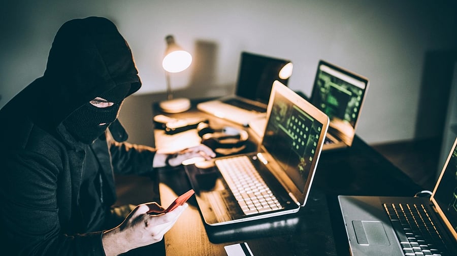 <div class="paragraphs"><p>Be wary of unknown calls – avoid responding to them.</p></div>