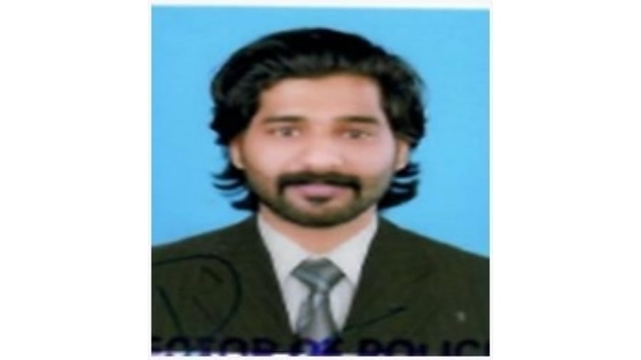 <div class="paragraphs"><p>Midhun Chandran.</p></div>