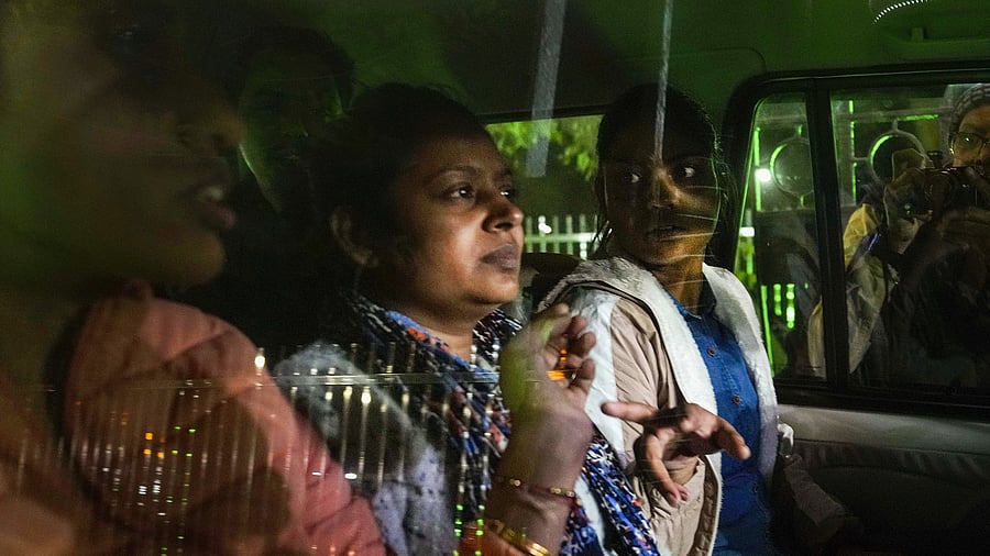 <div class="paragraphs"><p>Neelam Devi (C), one of the two persons arrested for protesting outside the Parliament during the Winter session.</p></div>